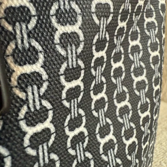 Tory Burch - Gemini Tote - Picture 11 of 13
